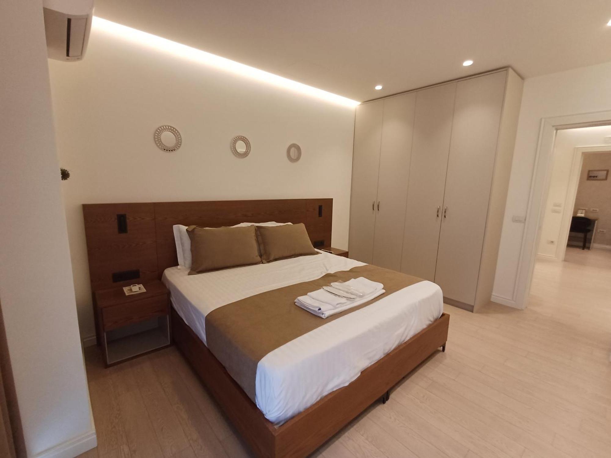 Rentapt Tirana Appartement Buitenkant foto